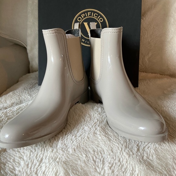Opificio Shoes - Opificio brand new taupe vegan rain booties boots